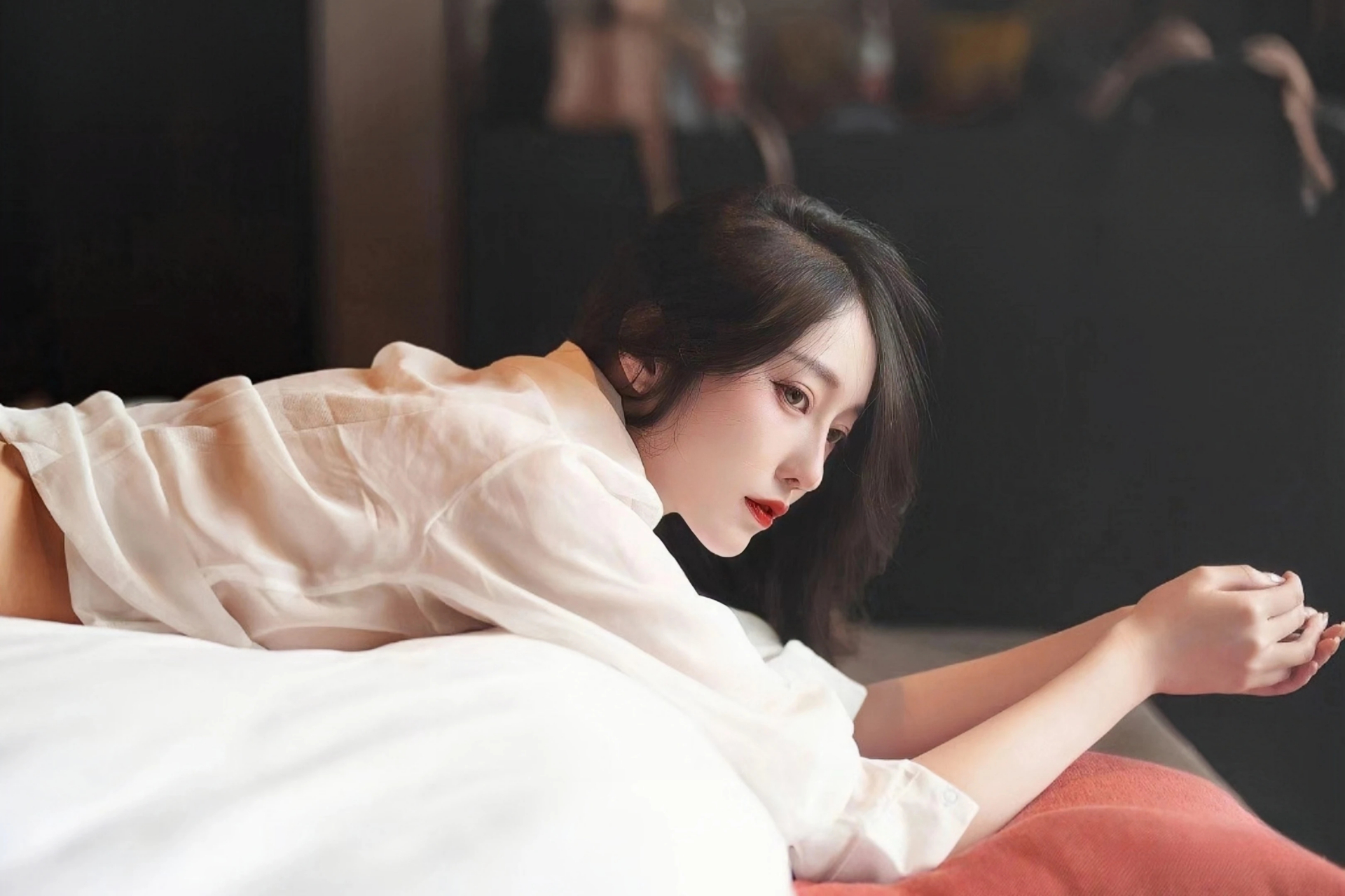 中国科研团队发现新稀土矿物“钕黄河矿”